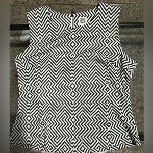 NWOT Anne Klein Top size 16